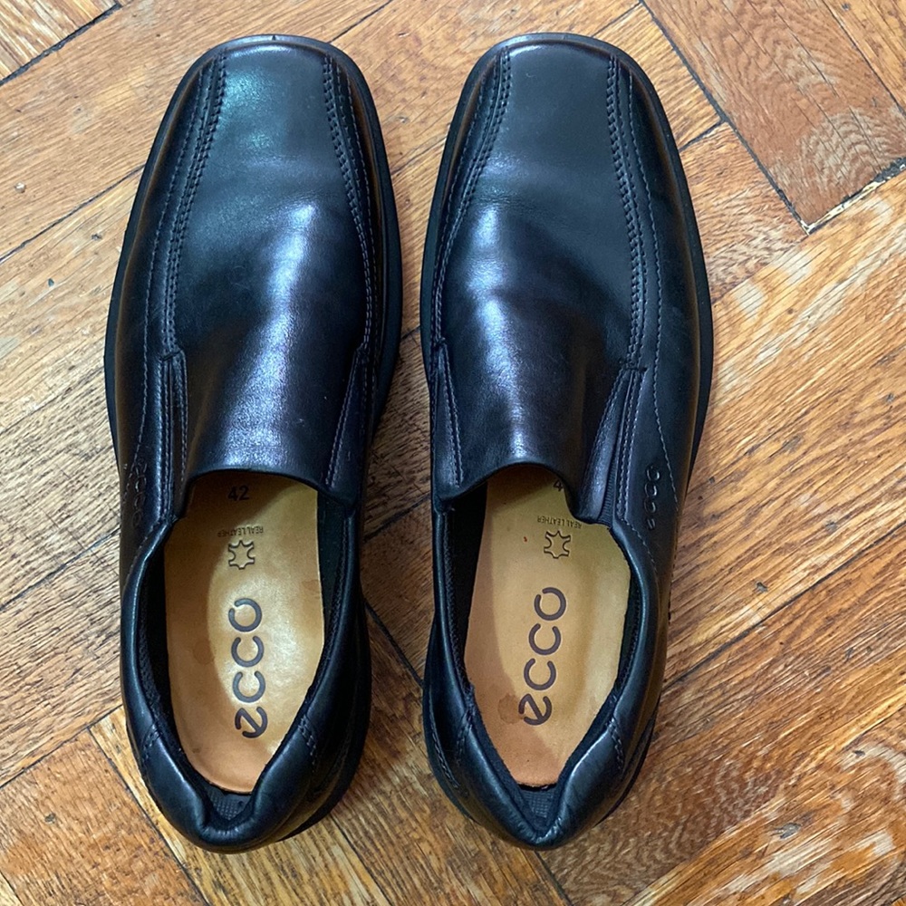 Ecco Slip On Men shoes